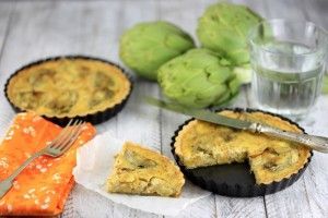 Corte quiche alcachofas