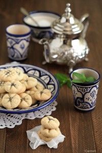 Galletas persas de arroz apiladas
