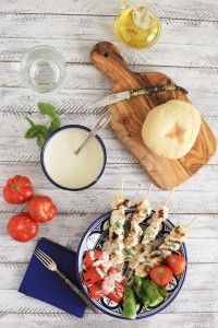 Brochetas de pollo marinado cenital