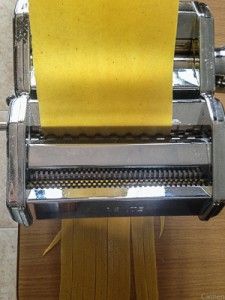 Tagliatelle al azafrán maquina