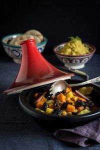 Tajine de verduras de invierno tapado