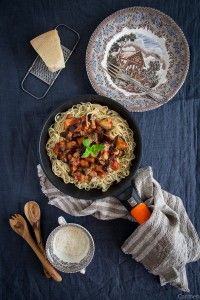 Linguini con berenjenas y setas sartén