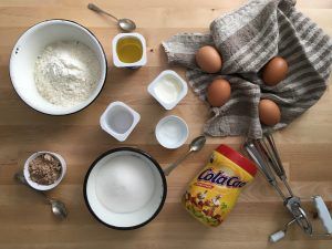 ingredientes bizcocho marmolado de Cola Cao