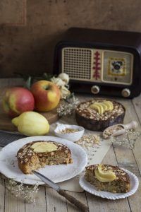 Bizcocho de espelta manzana y cereales partido